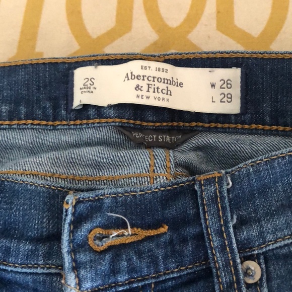 Abercrombie &Fitch perfect stretch jeans - Picture 2 of 5